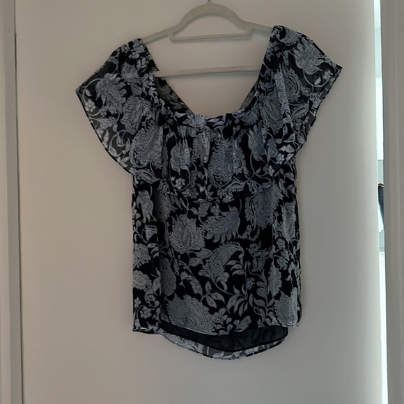 Tommy Hilfiguer off shoulder calling summer time - Picture 3 of 3